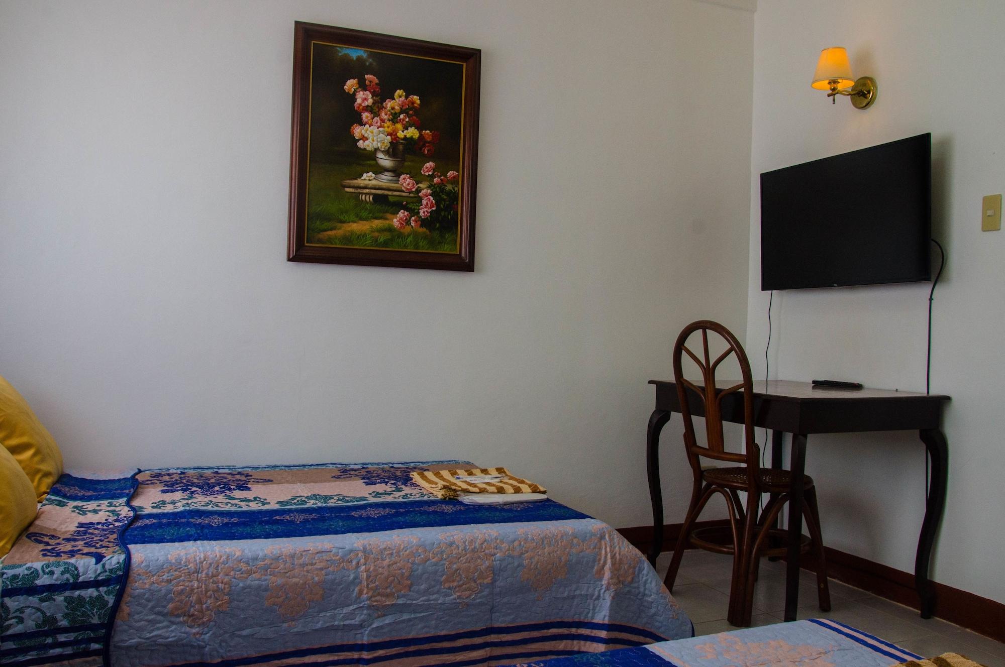 Lola Itang Pension House Tiniguiban Ngoại thất bức ảnh