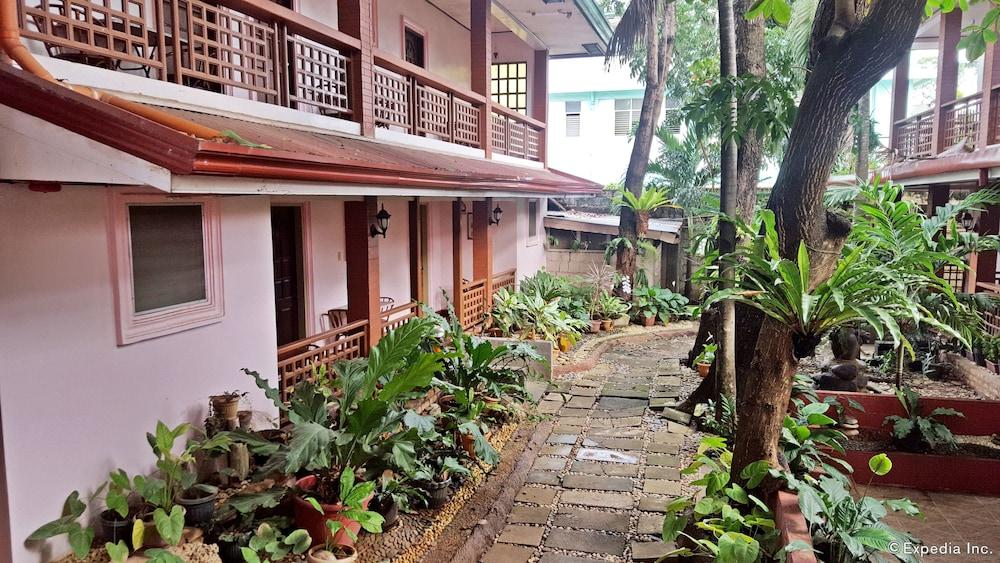 Lola Itang Pension House Tiniguiban Ngoại thất bức ảnh