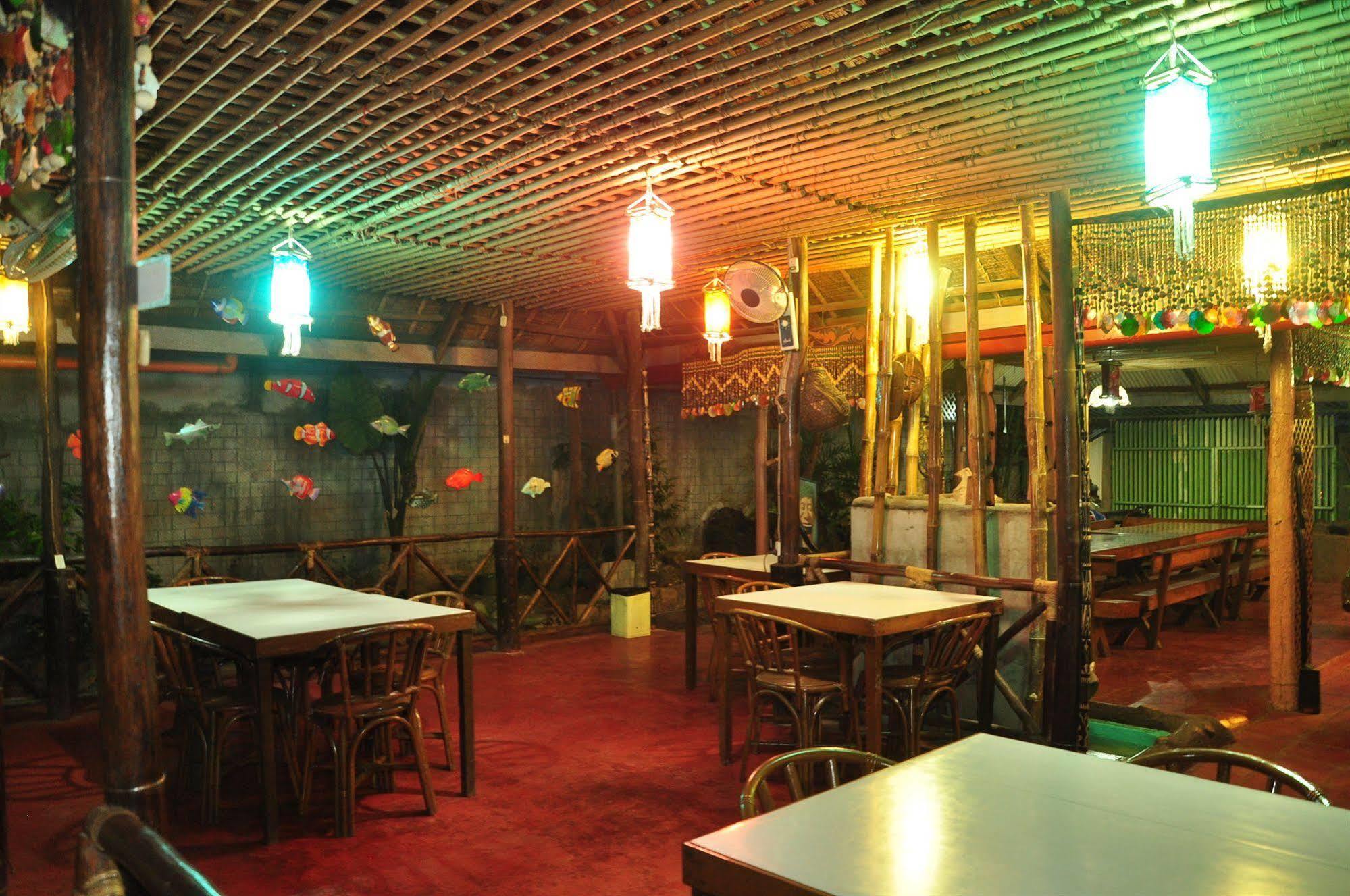 Lola Itang Pension House Tiniguiban Ngoại thất bức ảnh