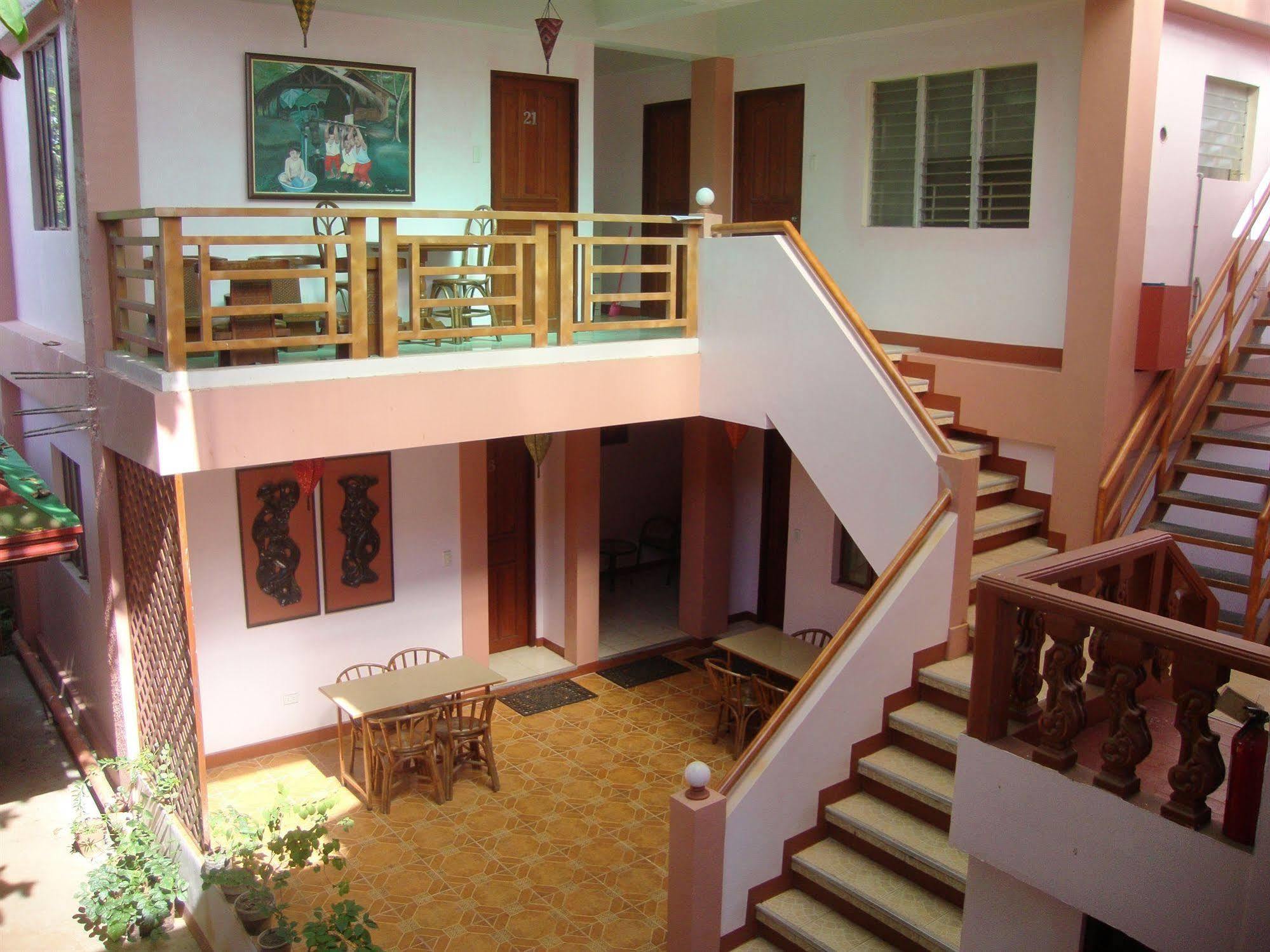 Lola Itang Pension House Tiniguiban Ngoại thất bức ảnh