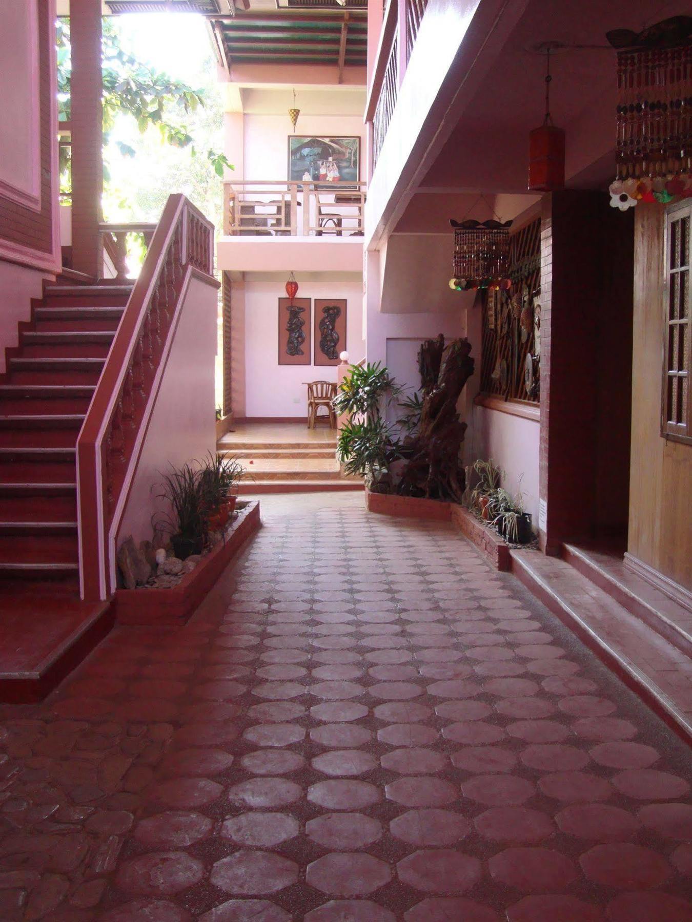 Lola Itang Pension House Tiniguiban Ngoại thất bức ảnh