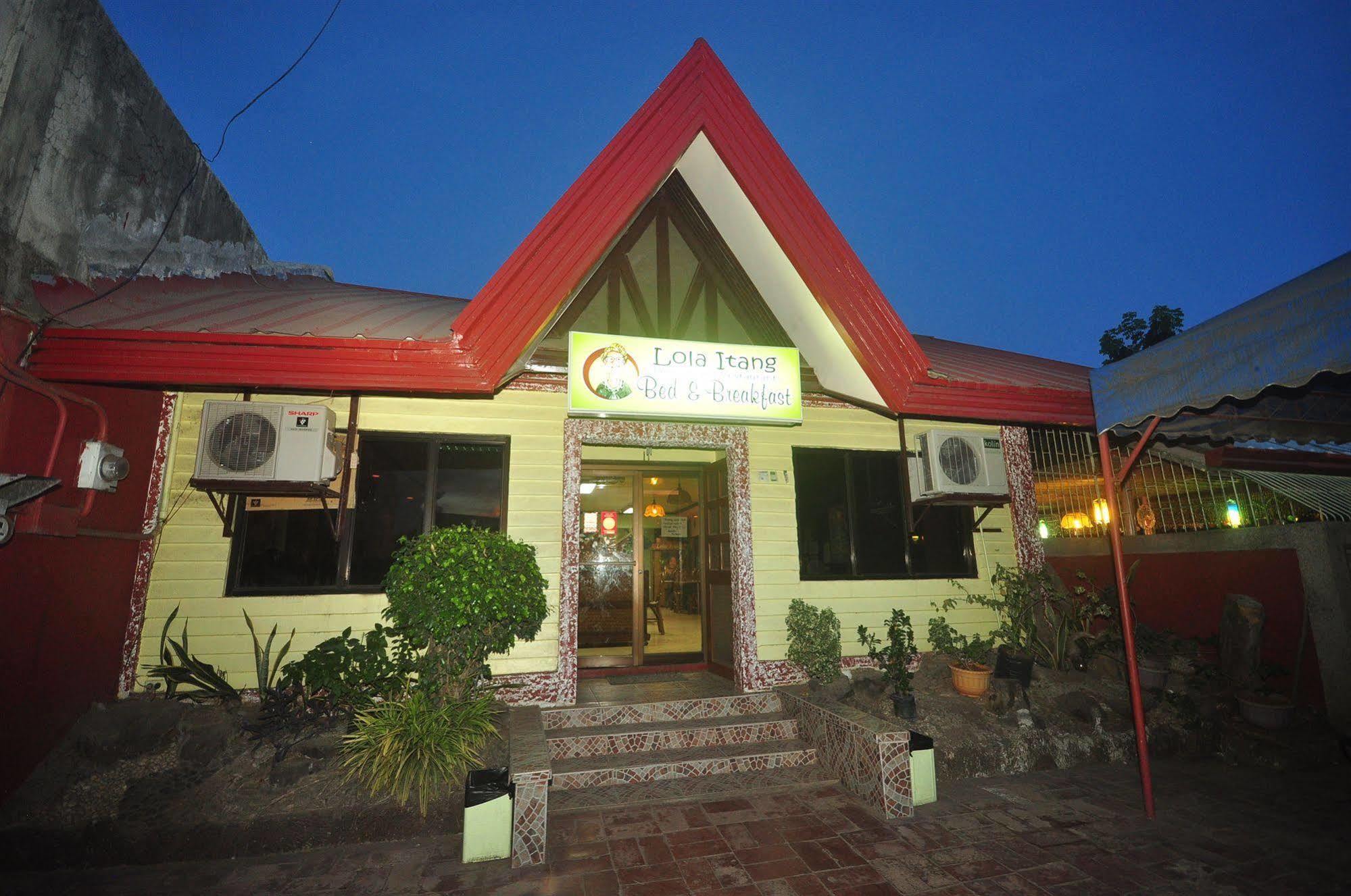 Lola Itang Pension House Tiniguiban Ngoại thất bức ảnh