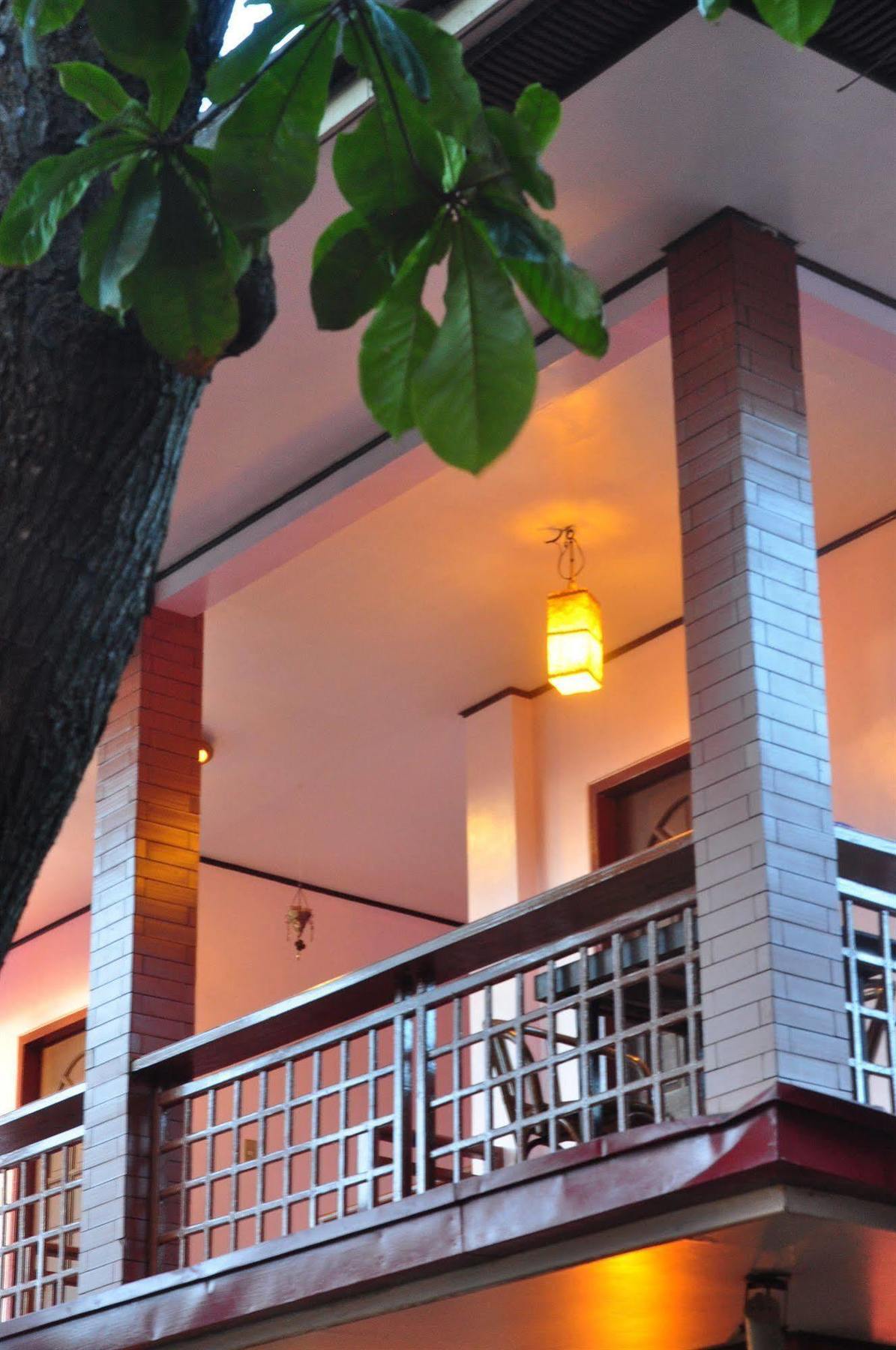 Lola Itang Pension House Tiniguiban Ngoại thất bức ảnh