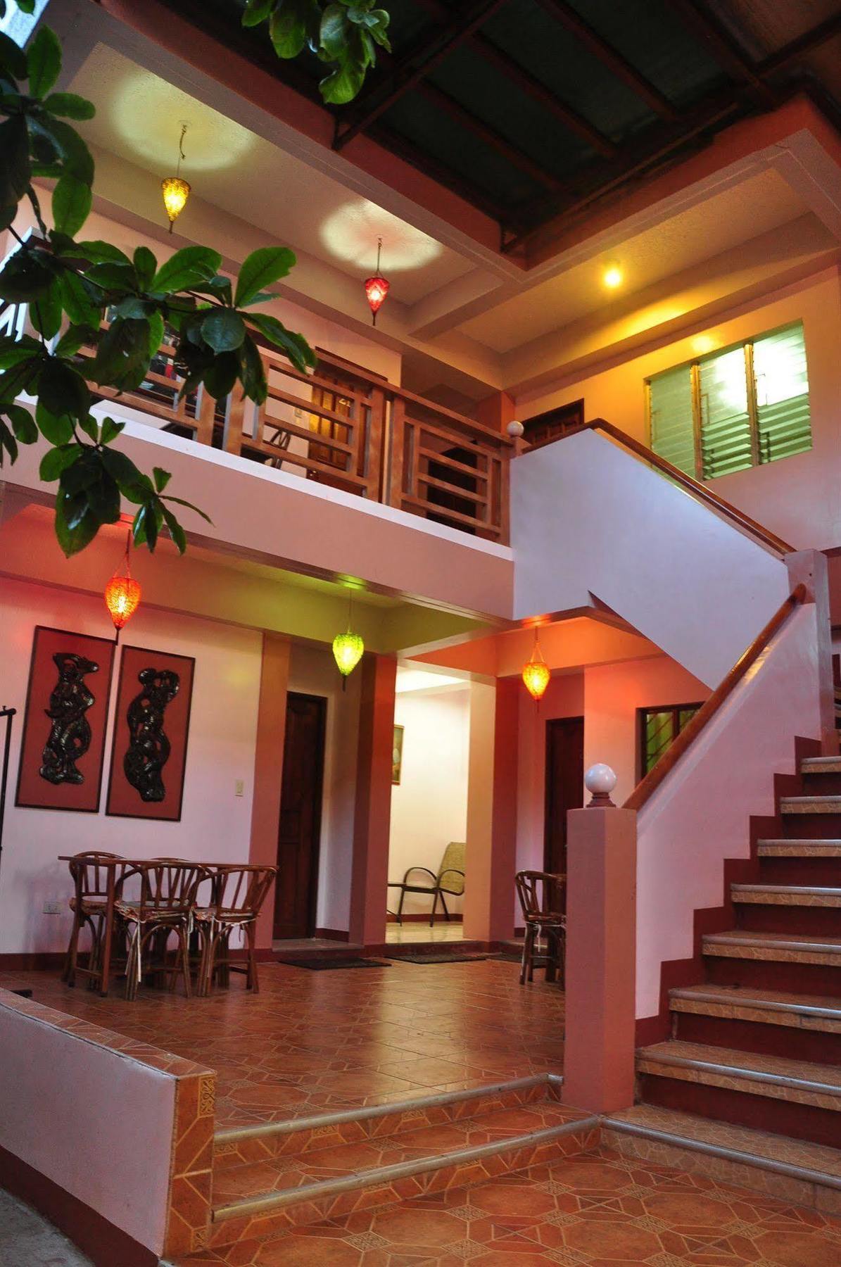 Lola Itang Pension House Tiniguiban Ngoại thất bức ảnh