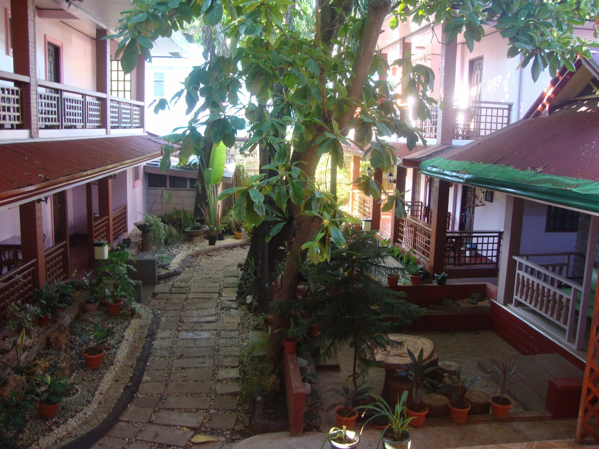 Lola Itang Pension House Tiniguiban Ngoại thất bức ảnh