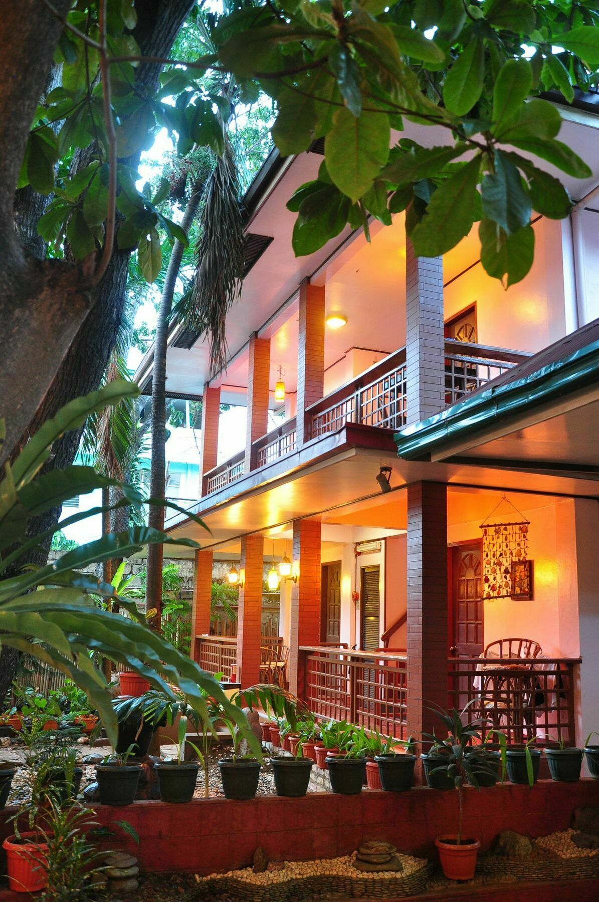 Lola Itang Pension House Tiniguiban Ngoại thất bức ảnh