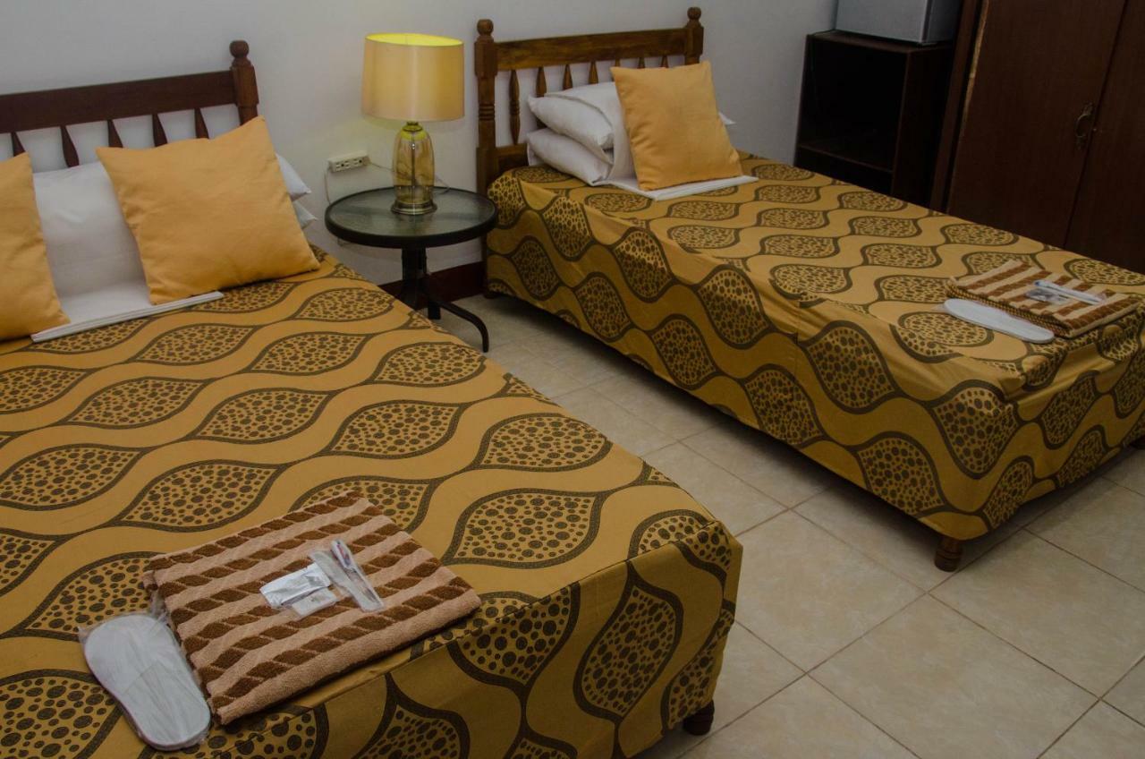 Lola Itang Pension House Tiniguiban Ngoại thất bức ảnh