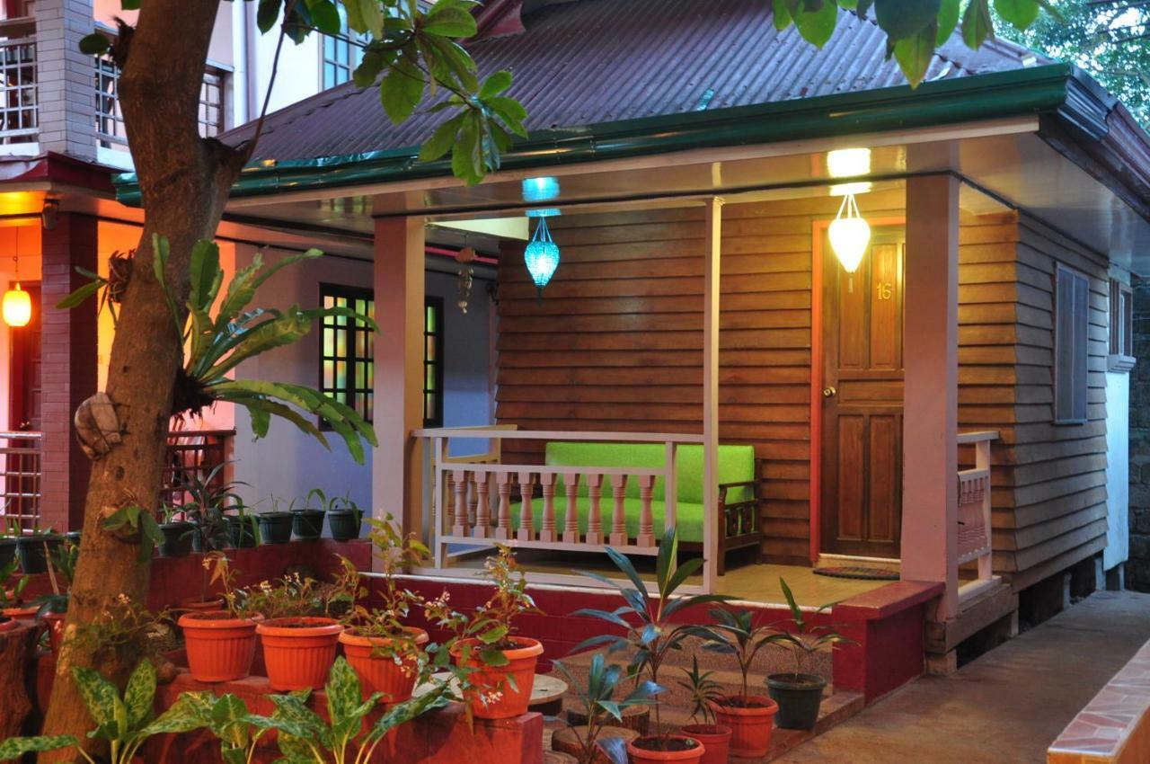 Lola Itang Pension House Tiniguiban Ngoại thất bức ảnh