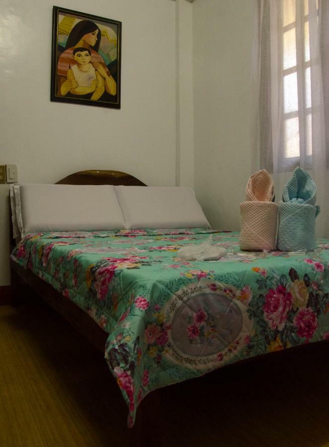 Lola Itang Pension House Tiniguiban Ngoại thất bức ảnh