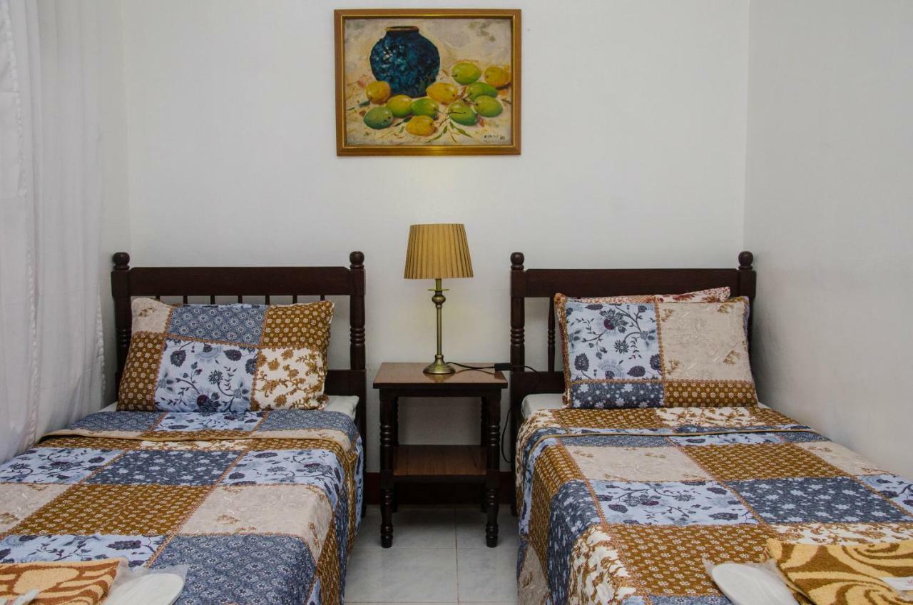 Lola Itang Pension House Tiniguiban Ngoại thất bức ảnh