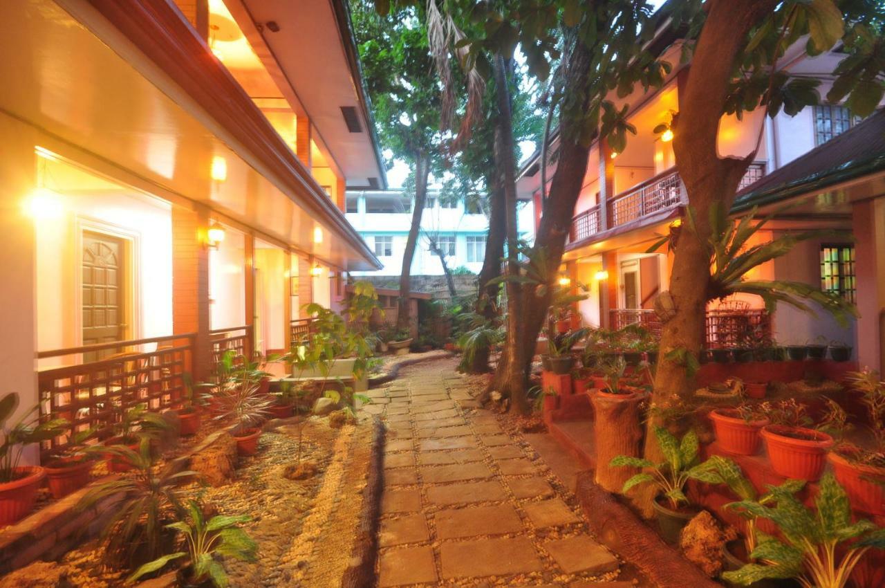 Lola Itang Pension House Tiniguiban Ngoại thất bức ảnh